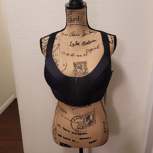 Ivy Park/Adidas Medium Support Sports Bra - Picture 3 of 9